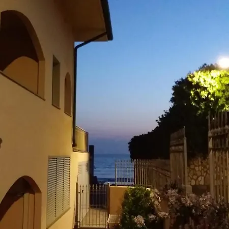 Onda Etrusca Con Giardino Tranquillo Riservato Pet Friendly * San Vincenzo